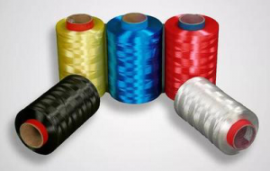 Cool-feeling stock-dyed polyethylene fiber