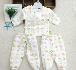 COMPACT SIRO-SPUN POLYLACTIC ACID MONO-FIBER YARN