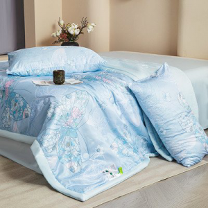 COMPACT-SPUN COTTON COOL POLYETHYLE-BLENDED YARN